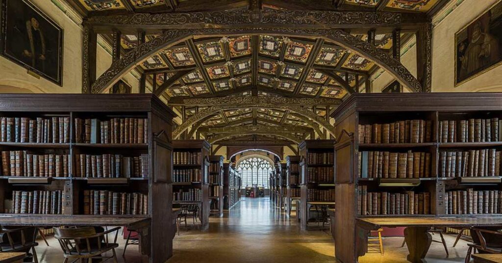 The Bodleian Library: Oxford's Magical Hub of Knowledge